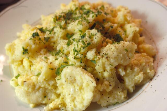 Mehrere FPÖ-Kandidaten aus Gänserndorf waren vor der Gemeinderatswahl wegen rechtsextremer Äußerungen im Visier. | Foto: Christian Kreuziger / picturedesk.com