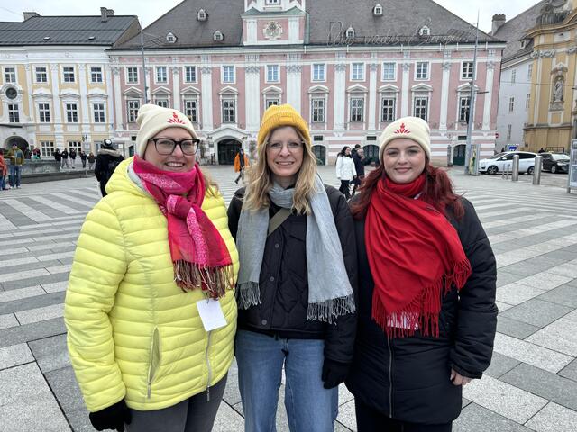 Martina Eigelsreiter vom Büro für Diversität, Sonja Gießwein vom Frauenzentrum und Julia Höllmüller, ebenfalls vom Büro für Diversität. | Foto: Martina Schweller
