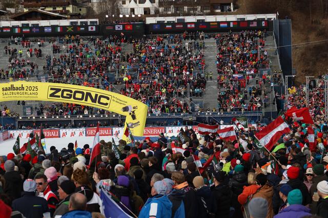 Es brodelte in der Schnee-Arena | Foto: Roland Hölzl/MeinBezirk