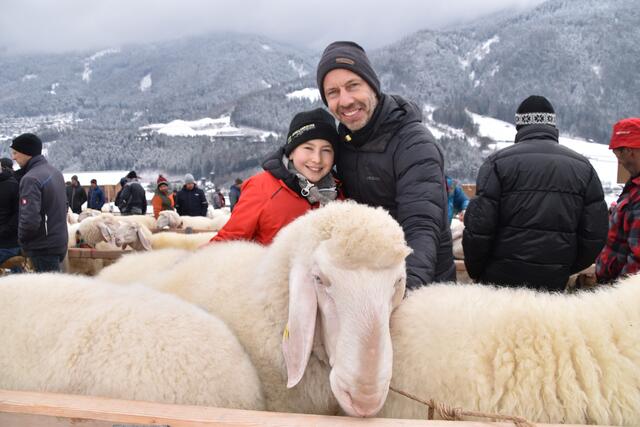 Züchtet ebenfalls: TVB-Obmann Adrian Siller mit seinem Sohn Marius | Foto: Kainz