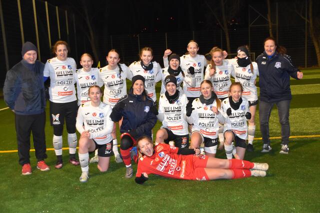 Das 1b-Team holte bei Rapid einen verdienten 2:4-Auswärtssieg. | Foto: Michael Strini