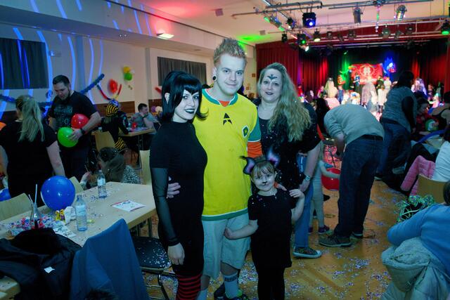 Carla, Dagmar, Mia, Tobias