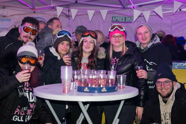 Der passende Look durfte für die Après Ski Party natürlich nicht fehlen.  | Foto: Sophia Braun