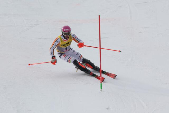 Linus Straßer holt sich die Bronzemedaille im WM-Slalom. | Foto: Land Salzburg / Franz Neumayr