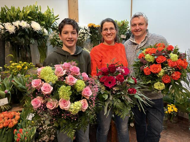 Märzenbecher, Ranunkeln, Bellis, Ginster und Tulpen in den verschiedensten Farben - der Frühling hat zumindest in den Salzburger Blumengeschäften bereits Einzug gehalten.