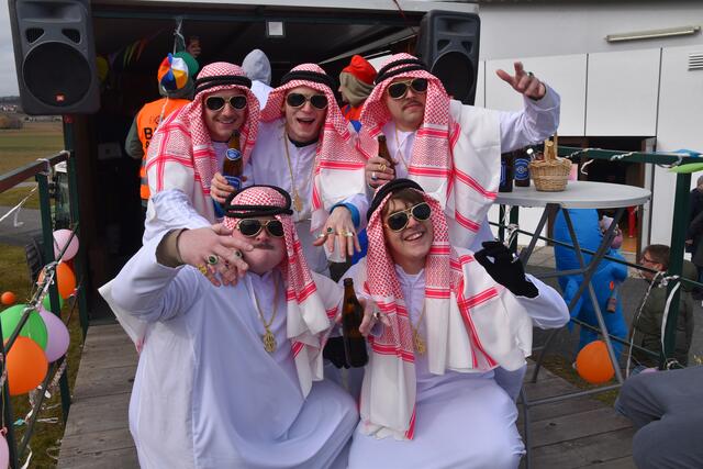 Die Scheichs aus Deutsch Schützen hatten ihren Spaß. | Foto: Michael Strini