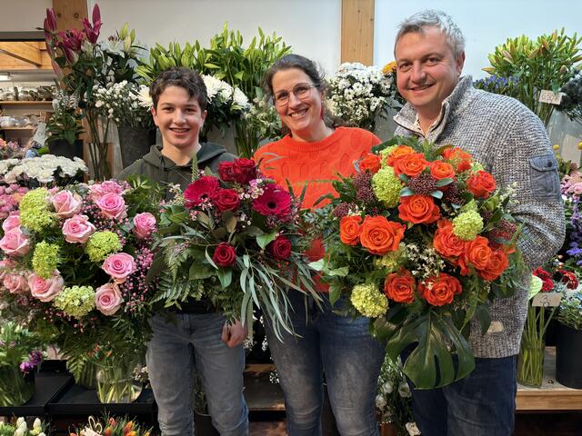 Vor allem den Valentinstag am vergangenen Freitag nutzten viele, um mit den Frühlingsboten ihren Liebsten eine Freude zu machen. Dass dieser Tag zu den "großen Tagen" im Geschäft gehört, können auch Betty und Sebastian Lindner von "Blumen Lindner" im Nonntal bestätigen.