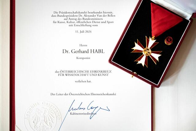 Die Auszeichnung | Foto: zVg Habl