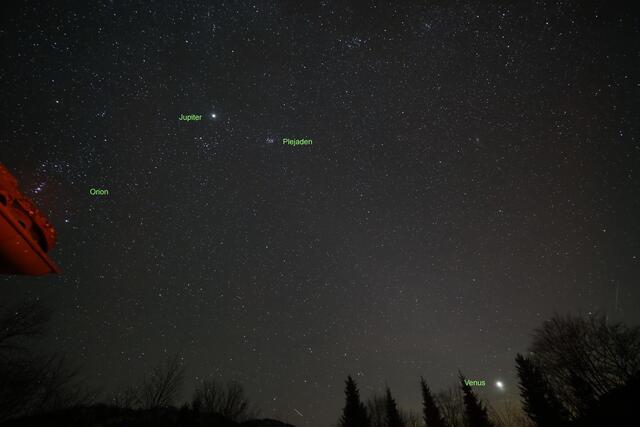 Bei vollkommener Finsternis sind am Nachthimmel über Puchenstuben sogar Planeten zu sehen.