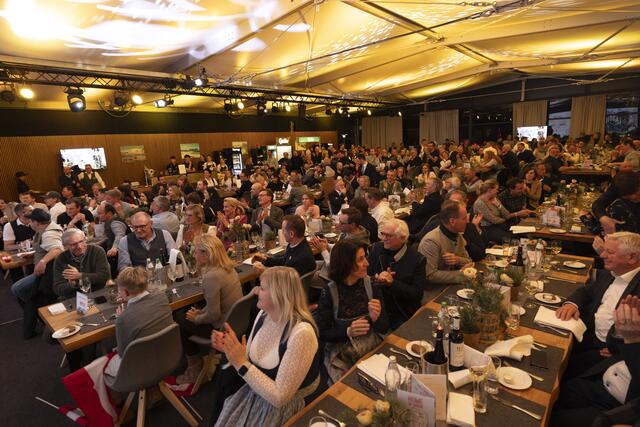 Beste Stimmung im Home of Snow während der Ski WM 2025 in Saalbach | Foto: Hetfleisch