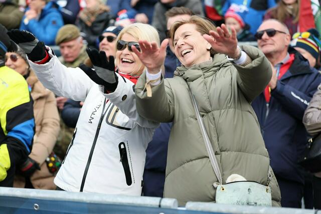 Verdeitigungsministerin und Landtagspräsidentin  | Foto: Land Salzburg / Franz Neumayr