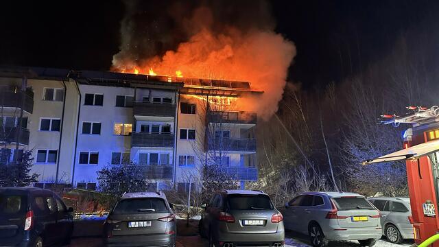 Bei der Ankunft des Einsatzleiters befand sich noch eine Person in der Wohnung, diese konnte das Objekt jedoch rasch verlassen.  | Foto: Freiwillige Feuerwehr Maria Alm