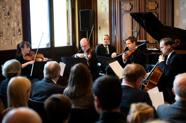 Den musikalischen Rahmen gestaltete ein Ensemble aus Mitgliedern der Wiener Philharmoniker, das vier Werke von Habl aufführte. | Foto: zVg Habl