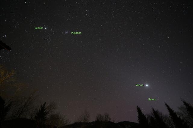 Bei vollkommener Finsternis sind am Nachthimmel über Puchenstuben sogar Planeten zu sehen.