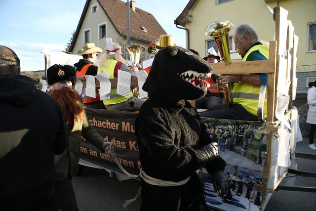 Vorsicht, Bär! | Foto: Santrucek