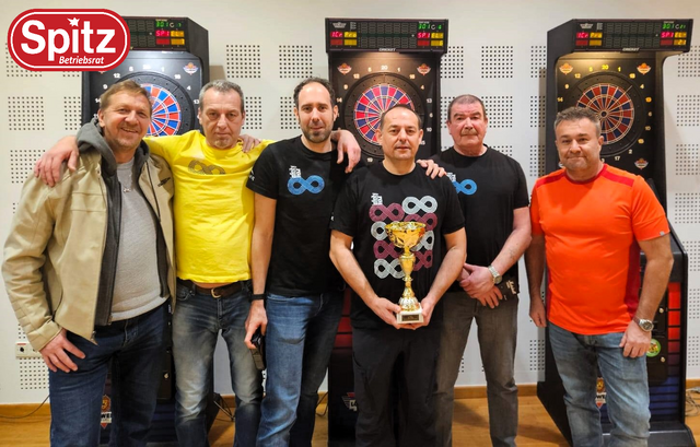 Betriebsratsvorsitzender Spitz Pascher Roland, Huemer Alexander, Weidinger Christoph, Sonnberger Andreas, Bauchinger Wolfgang, Frederik Schmidsberger ÖGB-Regionalsekretär. | Foto: ÖGB Vöcklabruck