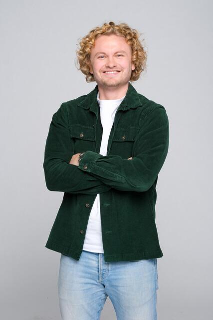 "Ich war selbstverständlich in der Tanzschule, wie sich das für einen 17-jährigen braven Wiener Buben gehört, dann sind nur noch lässige Bar-Side-Steps in Clubs dazu gekommen", so Comedian Paulus Bohl.  | Foto: ORF/Hans Leitner