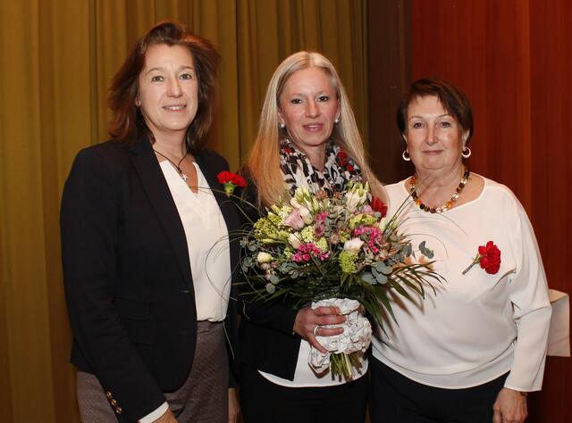 Stadträtin Barbara Körner, Bürgermeisterin Alexandra Weber und Stadträtin Eveline Eigenschink | Foto: Walter Kellner