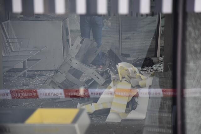 Die Polizei sucht nach Zeugen, die verdächtige Beobachtungen in der Nacht gemacht haben. | Foto: Thomas Lenger