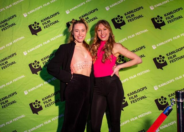 Disney, Paramount und eigene Filmprojekte: Bianca und Dilara Foscht arbeiten als Schauspielerinnen und Filmemacherinnen in Los Angeles.  | Foto: Foscht