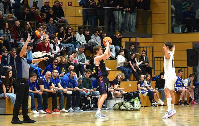 5000 Besucher beim letzten Towers-Heimspiel. | Foto: Schwaighofer