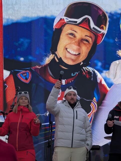 Bei der Videopräsentation im Rahmen der Ski-WM in Saalbach Hinterglemm merkten die Anwesenden sofort, dass die beiden Sportler mit Herzblut dabei waren. | Foto: Sarah Braun