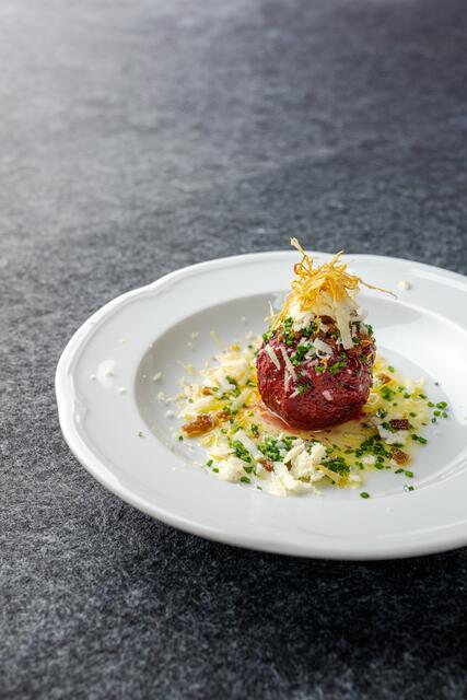 Mit „Tauerntaste“ startet der Tourismusverband Obertauern eine Zusammenarbeit mit Sternekoch Alexander Huber. Es werden dabei Gerichte geschaffen, die unter dem Titel „Tauerntaste“ in Obertauern genossen werden können. | Foto: © Tourismusverband Obertauern