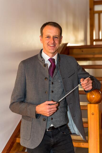 Landeskapellmeister Roman Gruber aus Zederhaus. | Foto: Gruber