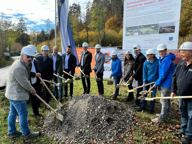 Die Gesamtfertigstellung für den Hochwasserschutz in Gösselsdorf ist für Ende des heurigen Jahres vorgesehen. Der Spatenstich erfolgte im Herbst 2022. | Foto: Büro LR Fellner