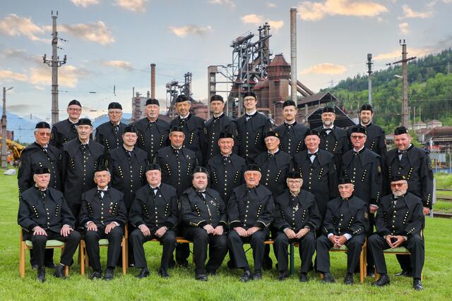 Der Werkschor der voestalpine, der heuer 70-jährigen Bestand feiert, wurde von Arbeitern und Angestellten der einstigen Österreichischen Alpine Montangesellschaft als Arbeitergesangsverein gegründet.  | Foto: Foto Freisinger