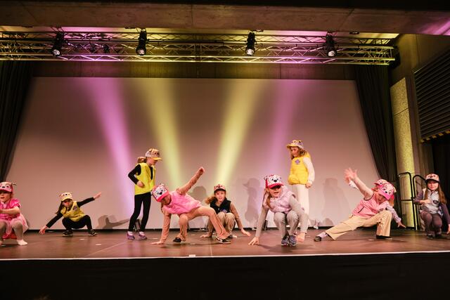 Man ist nie zu jung für coole Moves und Hip Hop. | Foto: Christoph Dethloff