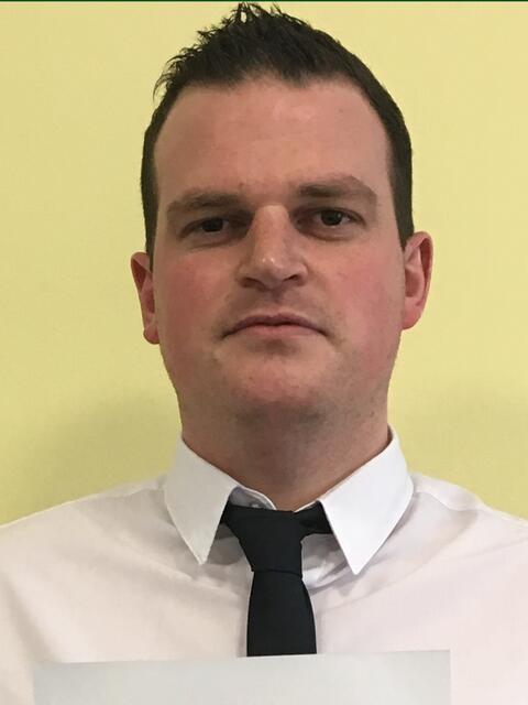 Alexander Eckhardt von der SPÖ freut sich über das Koalitionsübereinkommen. | Foto: SPÖ