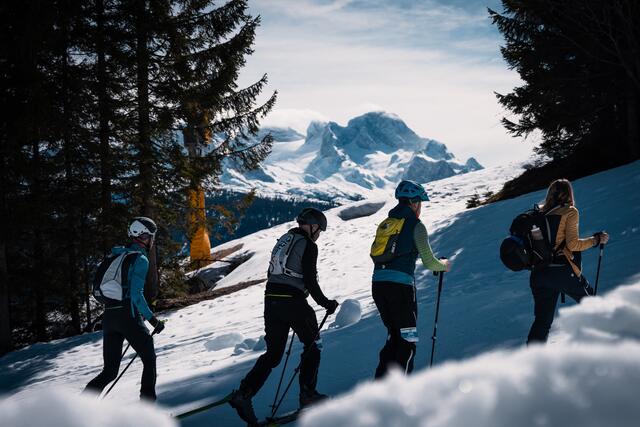 Die ambitioniertesten Sportlerinnen und Sportler schaffen bis zu 14 Aufstiege.  | Foto: Skitouren Charity 2025