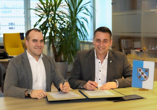 Enzesfeld-Lindabrunn: Jochen Koller (FPÖ) und Bürgermeister Stefan Rabl (Liste Schneider) wollen zusammenarbeiten. | Foto: Enzesfeld-Lindabrunn