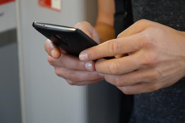 Am Montag, dem 17. Februar 2025, erhielt eine 68-jährige Frau aus der Stadt Salzburg mehrere Nachrichten via "WhatsApp" von einer unbekannten Nummer - vermeintlich von ihrer Tochter. | Foto: Pixabay