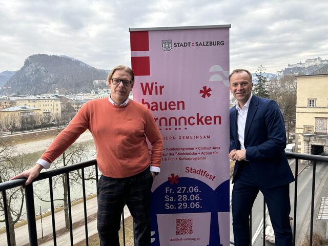 Wollen das Stadtfest künftig alle zwei Jahre veranstalten: Jochen Höfferer, Marketing-Leiter der Stadt Salzburg und Organsiator des Stadtfests und Bürgermeister Bernhard Auinger. | Foto: Lisa Gold