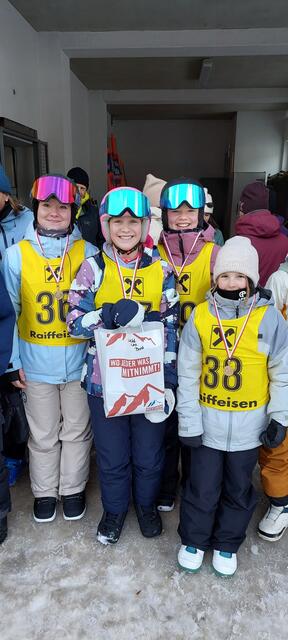 Die SnowXschoolgames in Obertauern waren ein voller Erfolg! Insgesamt kamen 300 Schülerinnen und Schüler aus dem Bundesland Salzburg in den Wintersportort, um ihre besten Leistungen zu zeigen. | Foto: Elisabethinum