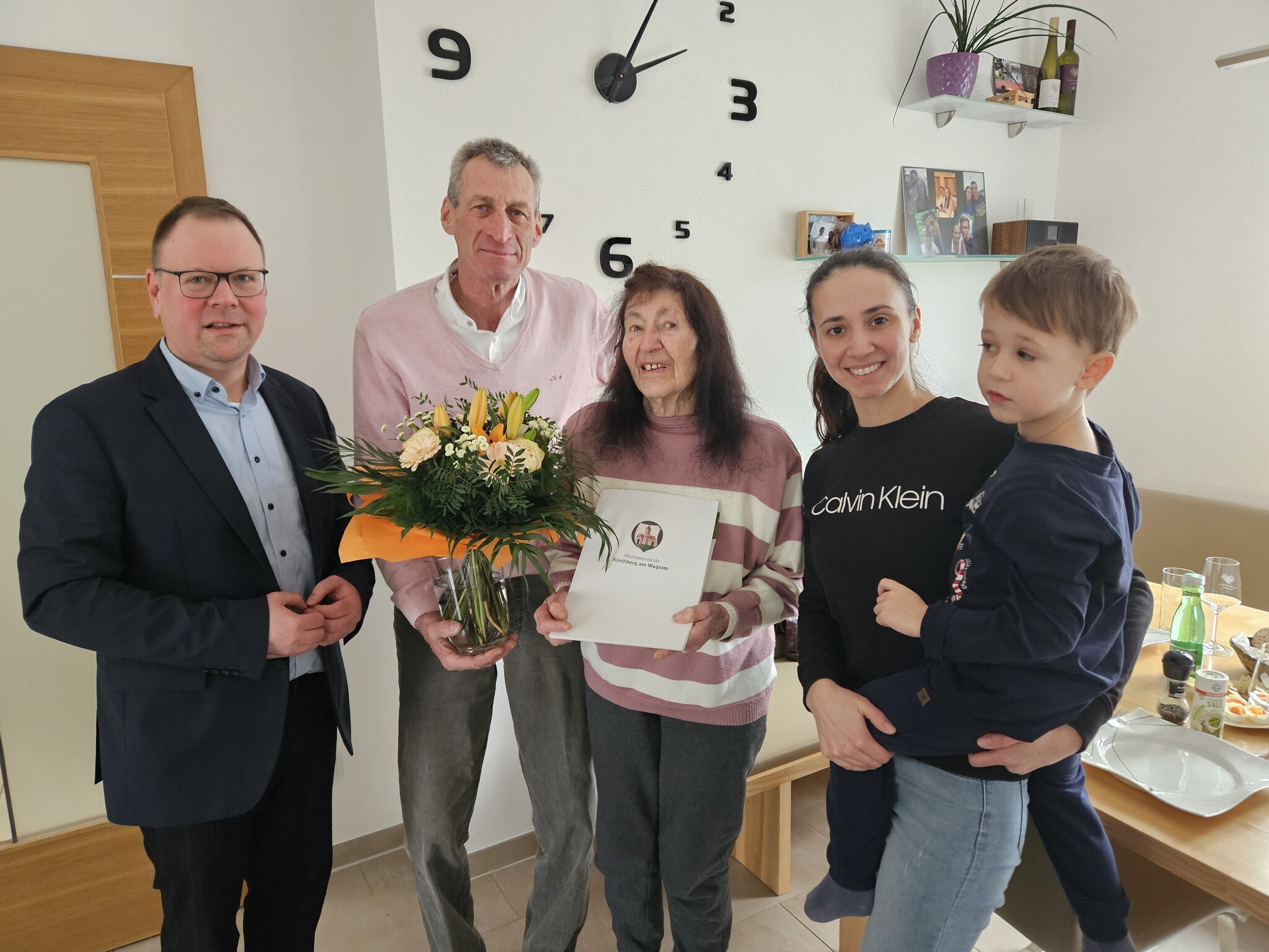 Ulzer In Unterstockstall wurde gefeiert: Der 90. Geburtstag von Maria Ulzer ...