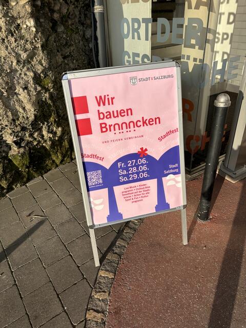 Stadtfest im Juni: dieses findet unter dem Motto "Wir bauen Brücken" statt und soll ein Fest der Vielfalt, Musik, Kultur, Bewegung und der Gemeinschaft werden.  | Foto: Lisa Gold