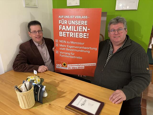 Spitzenkandidat aus Großriedenthal Robert Waltner mit SPÖ Bezirksparteigeschäftsführer Günther Franz präsentierten ihr Programm für die bevorstehende Wahl. | Foto: Victoria Edlinger