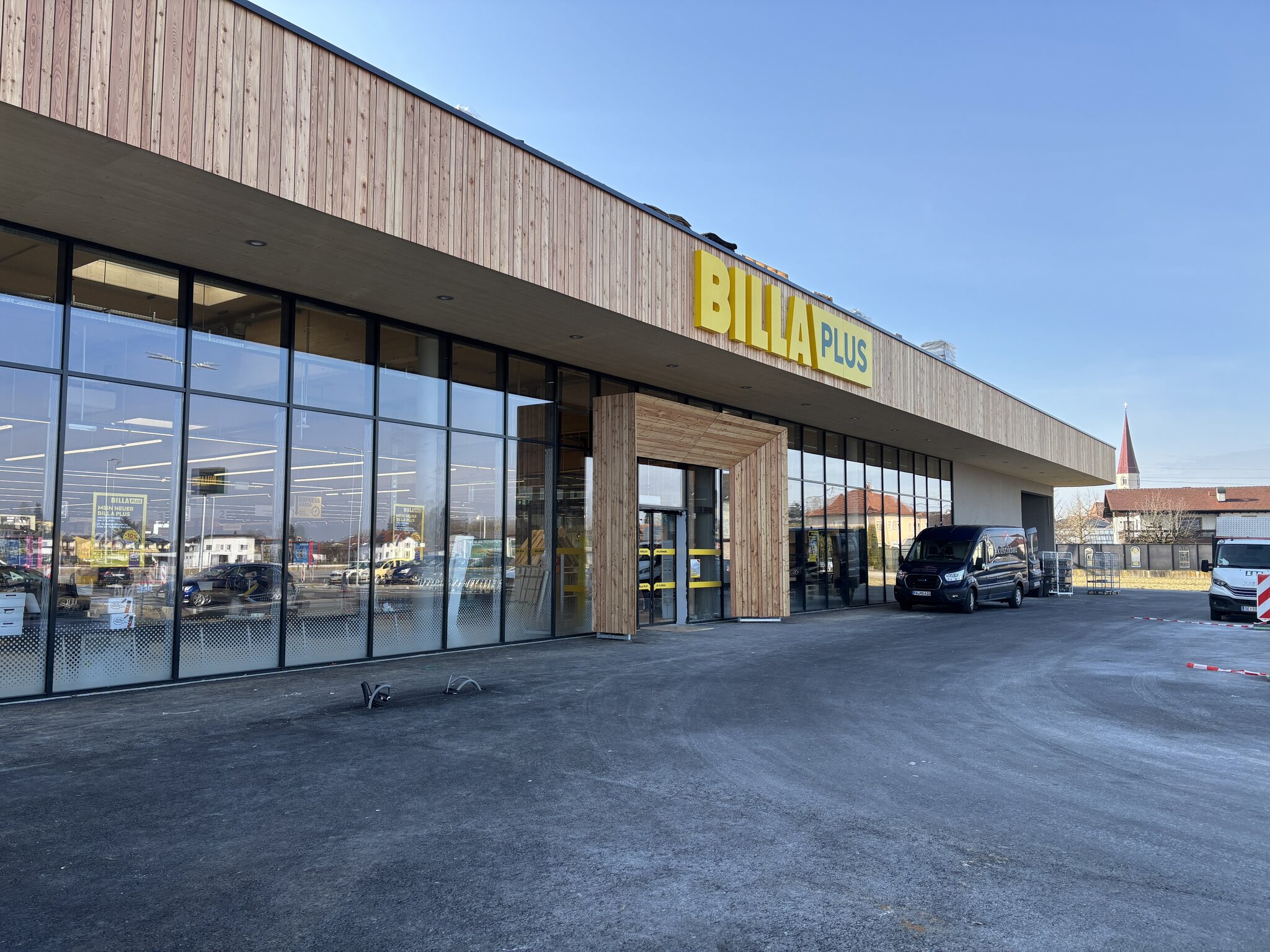 Nahversorger: Neuer Billa Plus in St. Florian/I. eröffnet am 27 ...