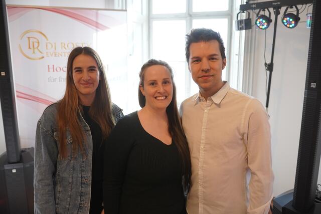 Anja- und Melanie Hochwarder mit Daniel Rostensky.