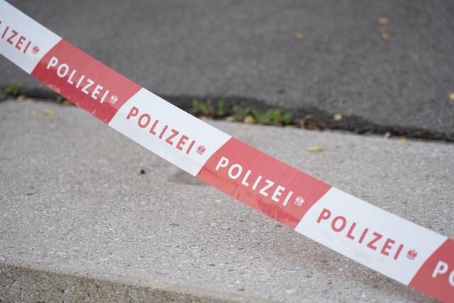 Die Polizei ruft Zeugen dazu auf, sich bei der Dienstelle zu melden. | Foto: Julia Perktold (Symbolbild)