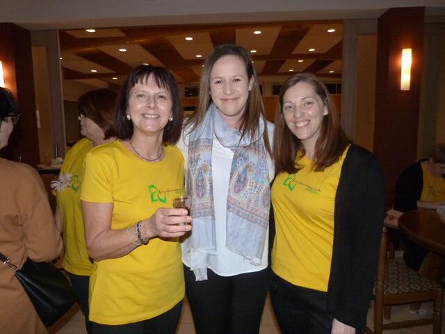 Auf einen mitreißenden und unterhaltsamen Abend wurde angestoßen!