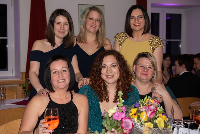 Der Ball bot ausreichend Möglichkeit zum gemeinsamen Feiern und Tanzen. | Foto: Sophia Braun