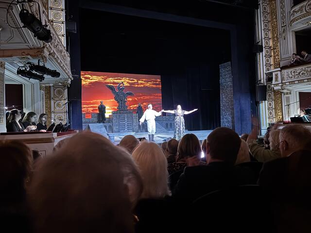 Schlussapplaus für Natalia Ushakova und Eric Reddet. | Foto: Preineder