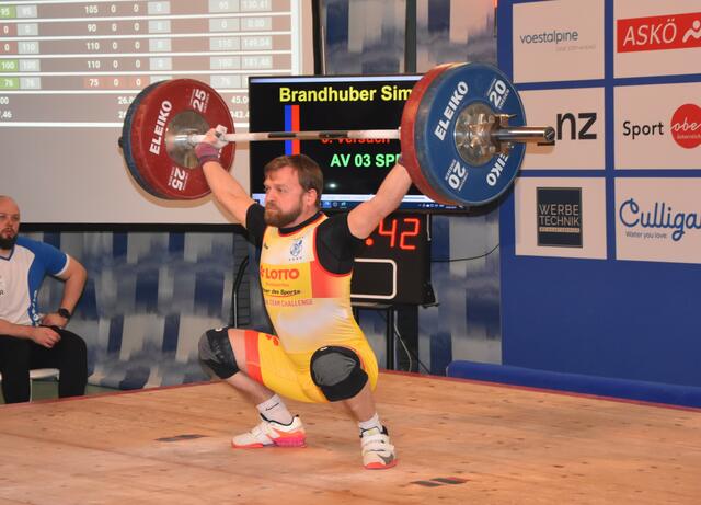 Simon Brandhuber(Speyer) der 4-fache Vize Europameister mit 115 kg Reißen

Foto: Conny Högg