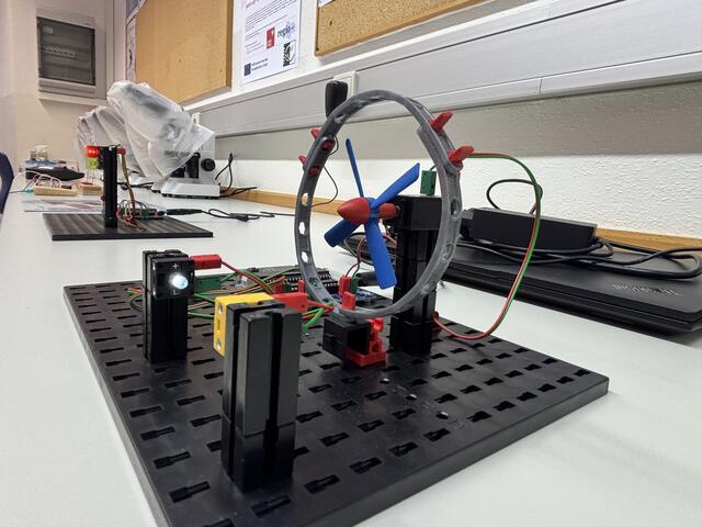 Das Imster MINT-Labor ist bestens ausgerüstet und mit modernster Technik ausgestattet.