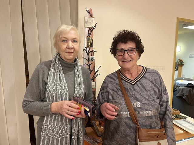 Anna Mildner und Maria Krauss lieben die tiefgründige Kunst | Foto: Franziska Führer