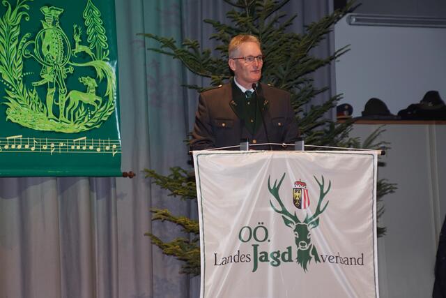 „Jeder von uns Jägern ist für die Wahrnehmung der Jagd verantwortlich“, lautet Matin Eisschiels  eindringlicher Appell an die Jagdkollegen.  | Foto: Helmut Eder